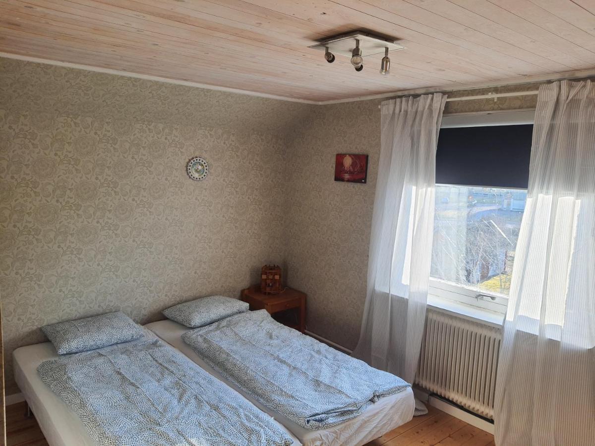 Liten Laegenhet 2 + 2 Pers Fagelfors Ngoại thất bức ảnh